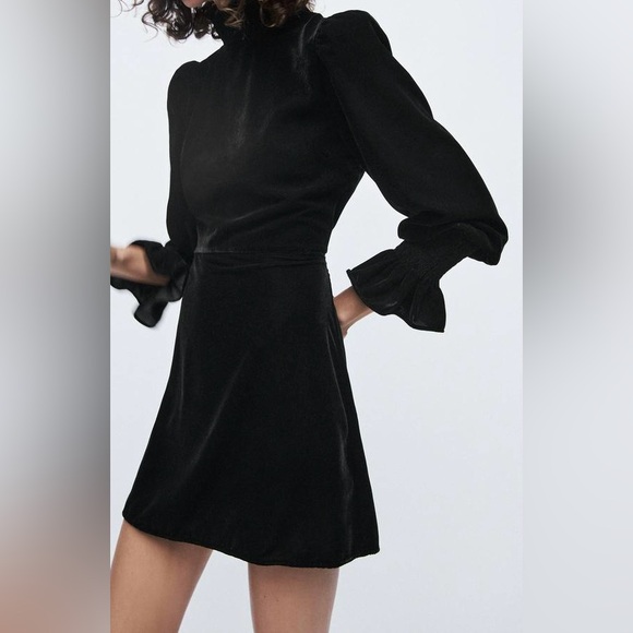 🛍️SALE🛍️ Zara Velvet Black Mini Dress (NWOT) - Picture 2 of 9